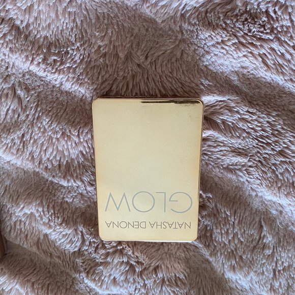 Natasha Denona- All over Glow Shade Light - Picture 3 of 5